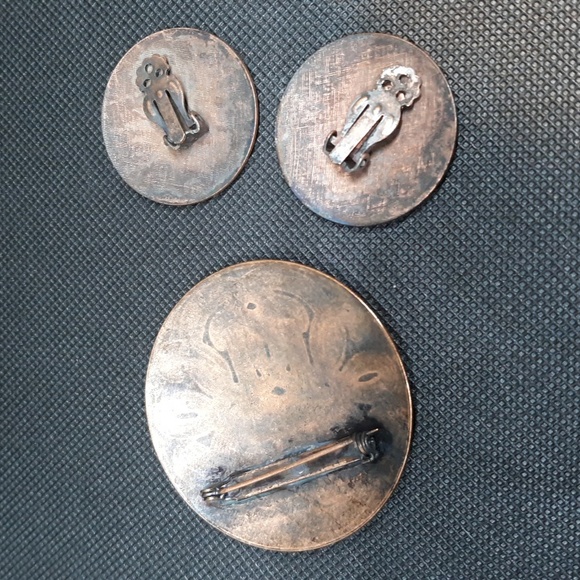 Vintage Brass Clip Earrings & Brooch Set - Picture 2 of 4